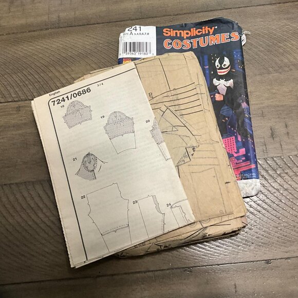 Simplicity 7241 0686 Sewing Pattern Spider-Man Venom Super Hero Comic-Con - Picture 3 of 4